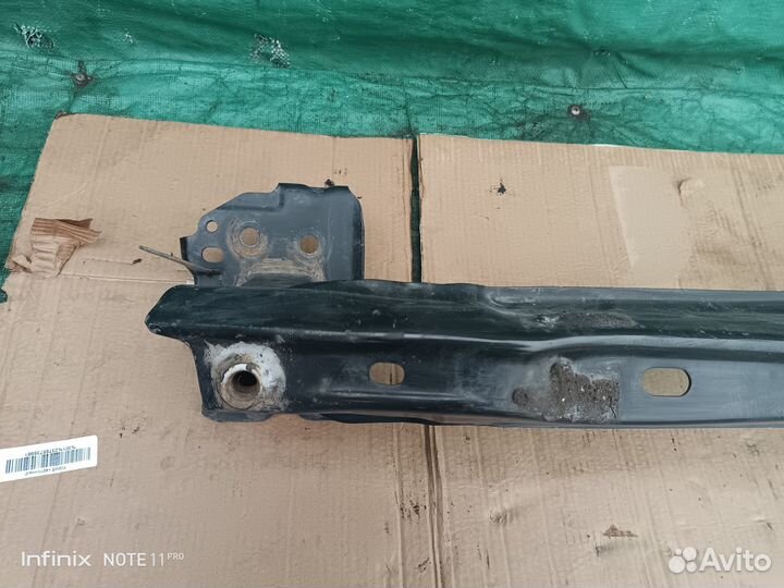 Усилитель переднего бампера Porsche Cayenne 2006 г