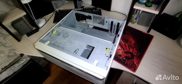 Компьютерный корпус IN WIN BD584