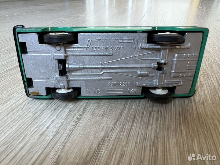 Модель раф 2203