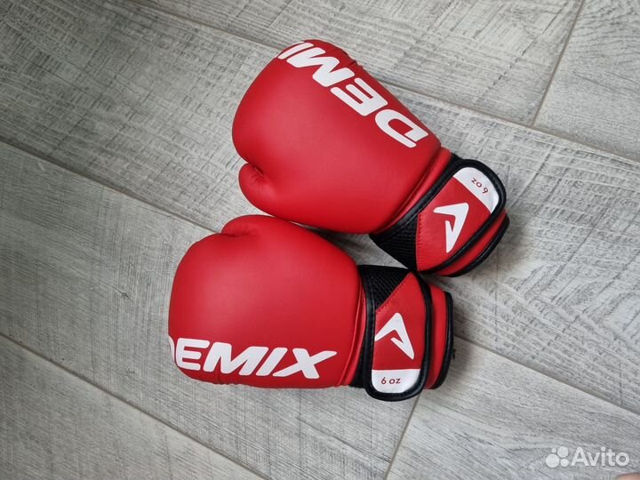 Перчатки новые боксерские
