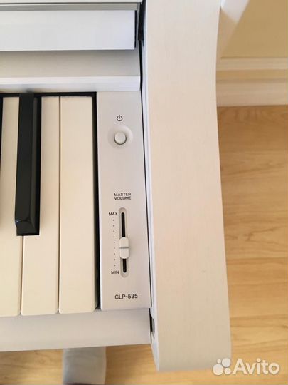 Электропианино Yamaha CLP-535