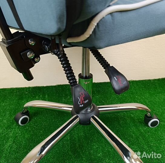 Ортопедическое компьютерное кресло