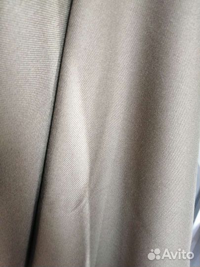 Отрез ткани защитного цвета