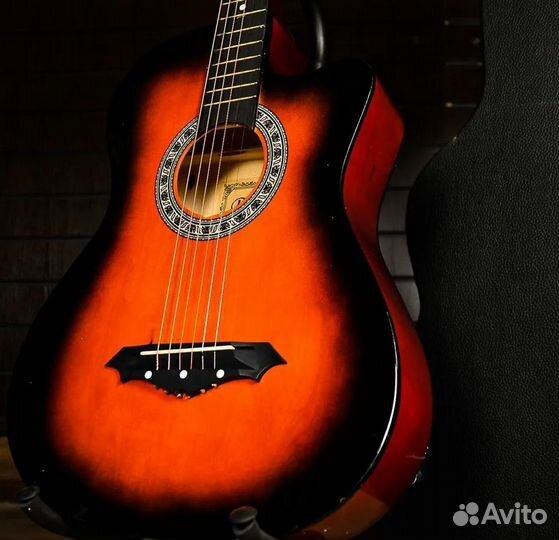 Гитара новая Хорошее звучание
