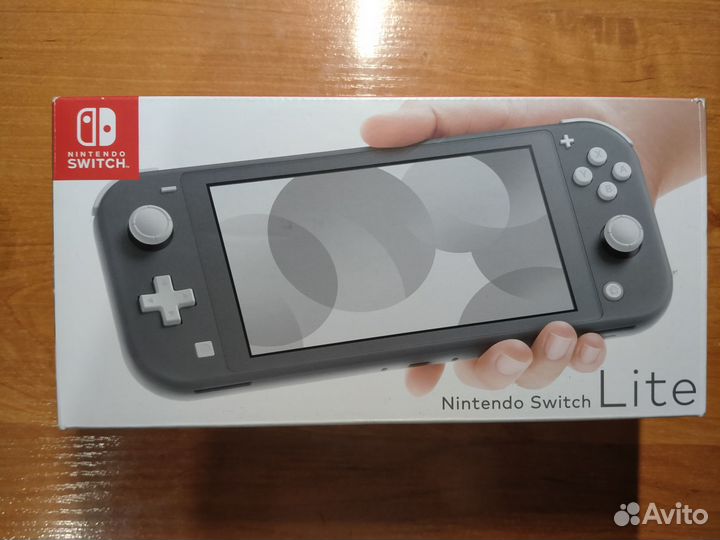Nintendo switch Lite - консоль + игры