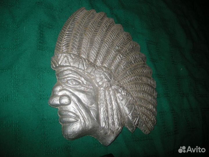 Плакетка барельеф индеец литье алюминий
