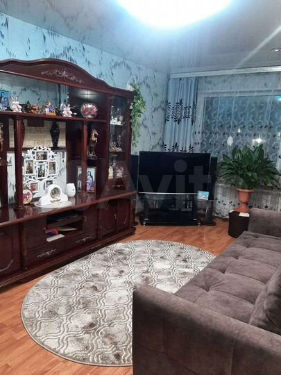 2-к. квартира, 57 м², 1/5 эт.