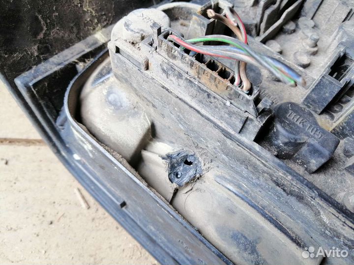 Задние фонари Volkswagen Golf 3 Hella Black