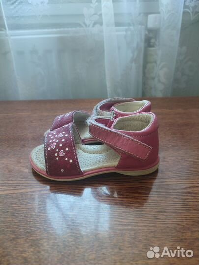 Босоножки для девочки