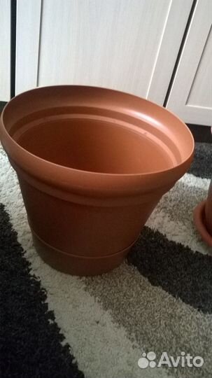 Горшок. объем 11 л и 13 л