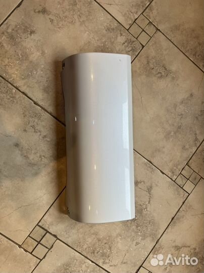 Продается крышка на задний бампер Lexus LX570