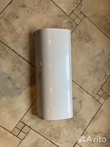 Продается крышка на задний бампер Lexus LX570