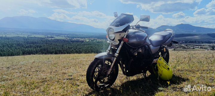 Honda cb 400 vtec 1