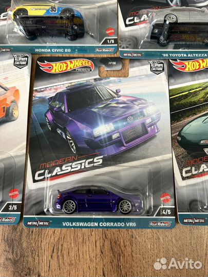 Hot wheels premium modern classic 4