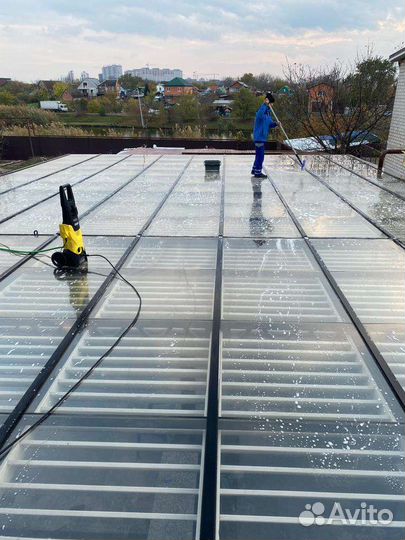 Мойка фасадов, витрин, остеклений, чистка плитки