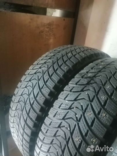 Michelin Latitude X-Ice North 3 215/60 R17