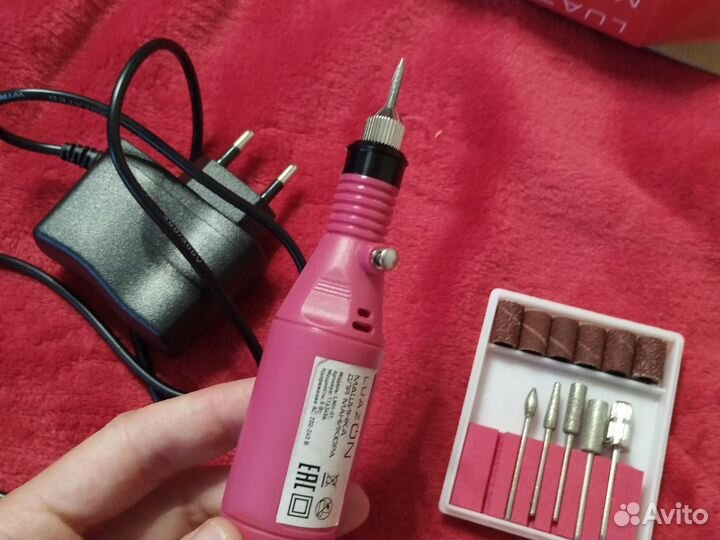 Машинка для маникюра и педикюра