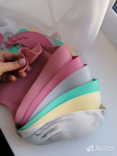 Нагрудник слюнявчик силиконовый