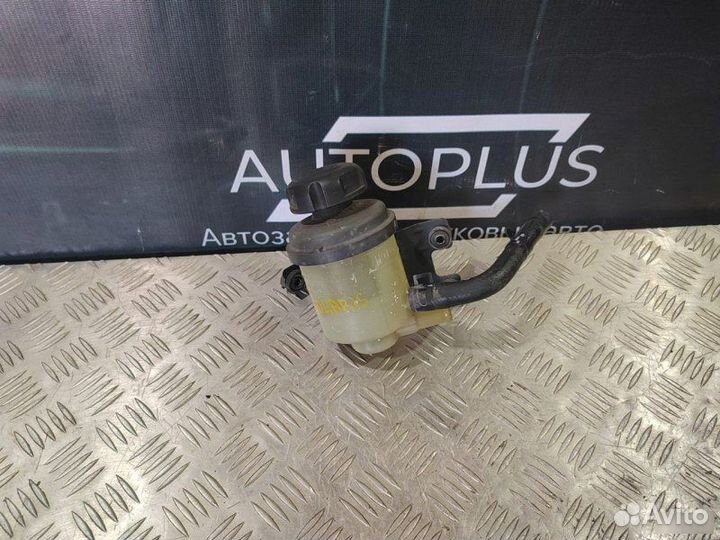 Бачок гур Hyundai Solaris 1.6 2010-2017