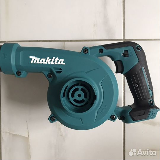 Аккумуляторная воздуходувка Makita UB100Dz
