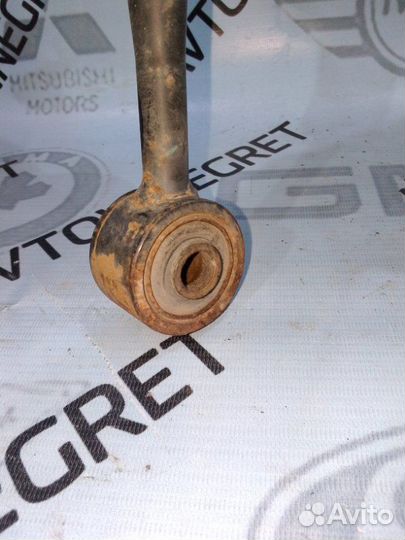 Стойка амортизатор передняя Toyota Hilux