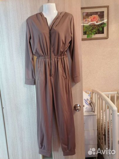 Комбинезон женский