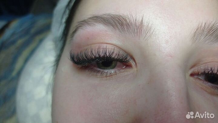 Наращивание ресниц. Оформление бровей