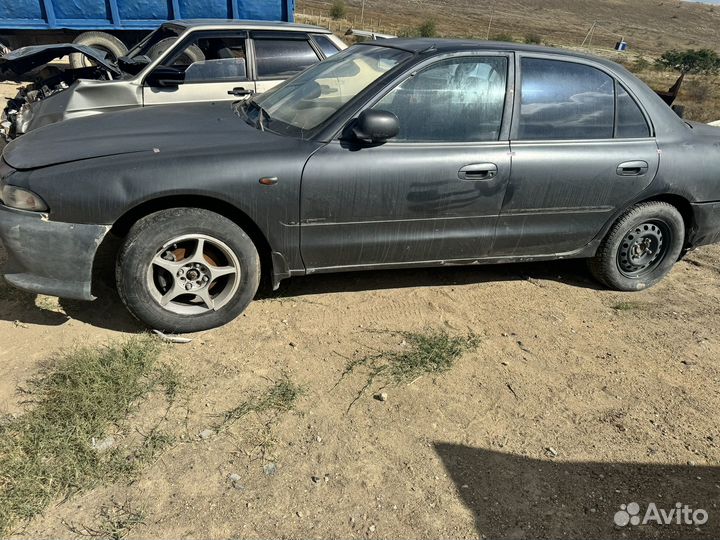 В разборке Mitsubishi Galant 7 1996 год