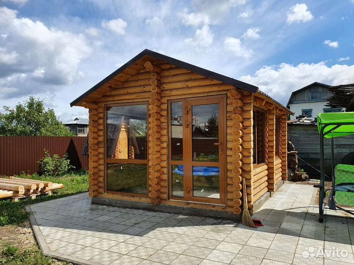 Беседка из оцилиндрованного бревна