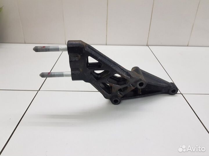 Кронштейн опоры двигателя (Chery Tiggo 7)