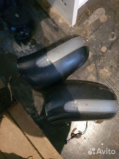 Накладка зеркала левая на мерседес 220