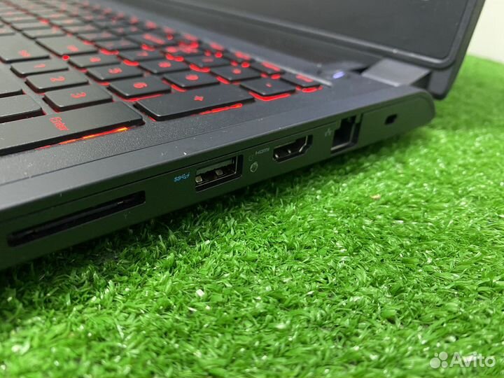 Игровой ноутбук Dell 8/1TB/RX560