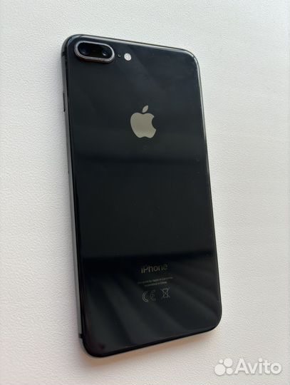 iPhone 8, 64 ГБ