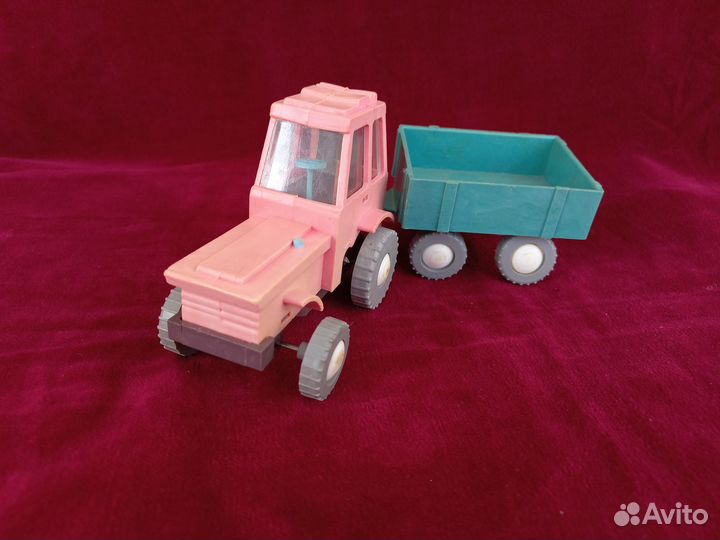 Заводные игрушки трактор и паровоз, СССР, винтаж