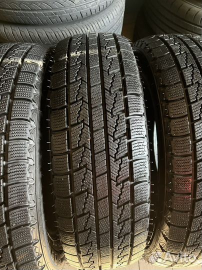 Roadstone Winguard Ice 185/65 R15