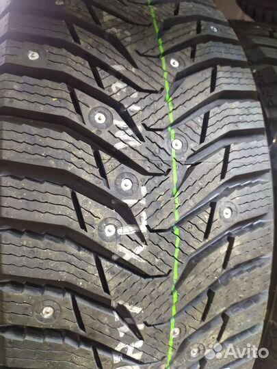 Marshal WinterCraft Ice WI31 215/55 R16