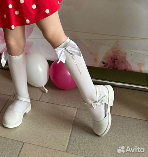 Туфли белые для девочки праздничные