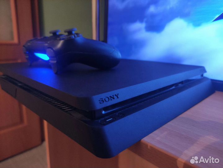 Sony PS4 slim 1tb + игры