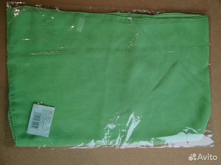 Шарф новый зеленый 100 п/э
