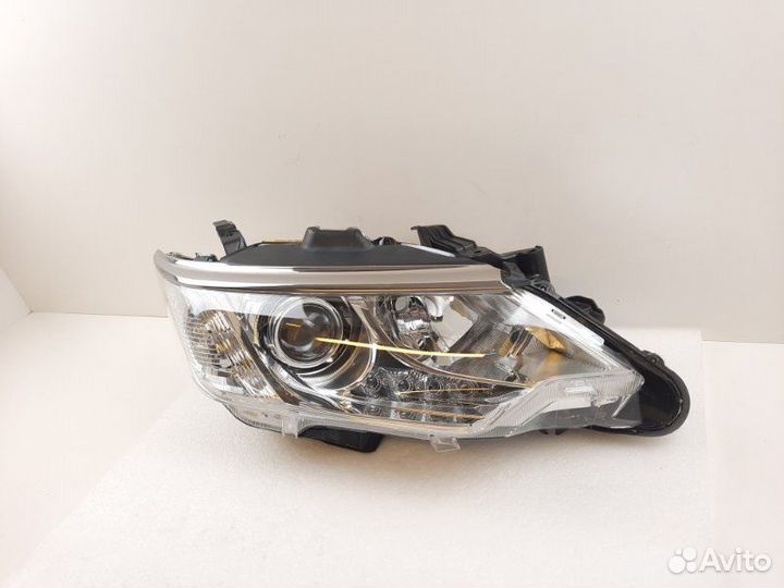 Фара правая Toyota Camry V55 2014-2018