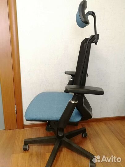 Компьютерное кресло Бюрократ Эксперт