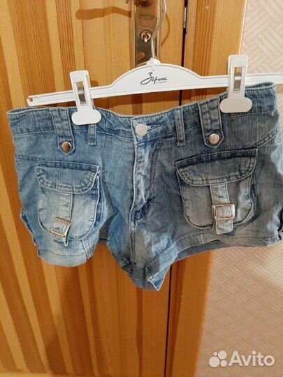 Джинсовые шорты