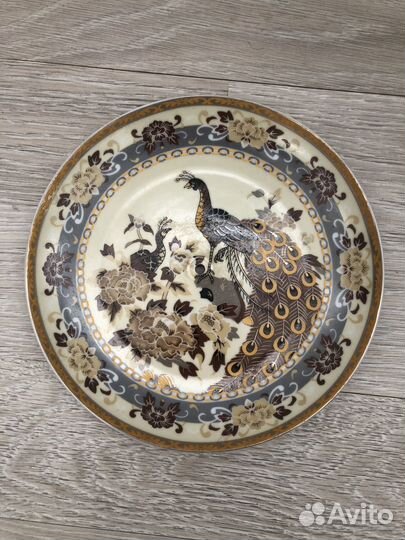 Настенная тарелка