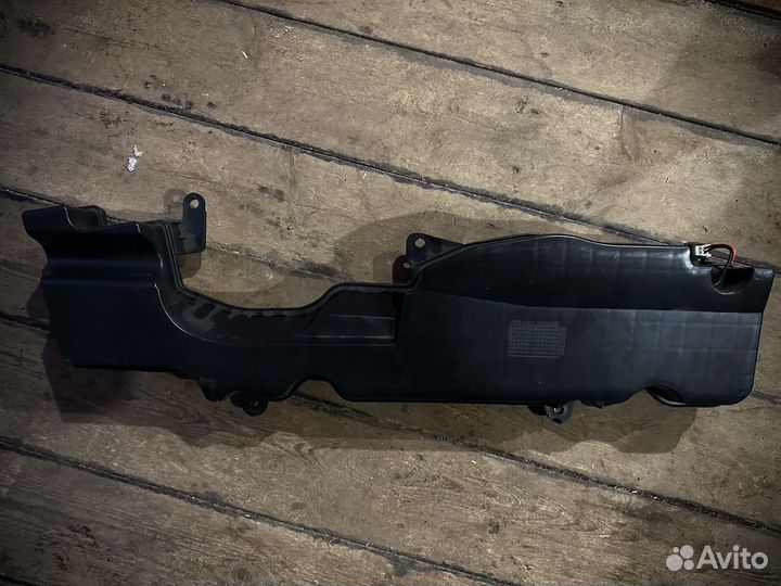 Штатный сабвуфер Lexus LX