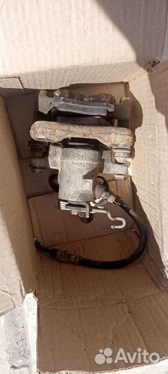 Задний суппорт Volkswagen Golf 5