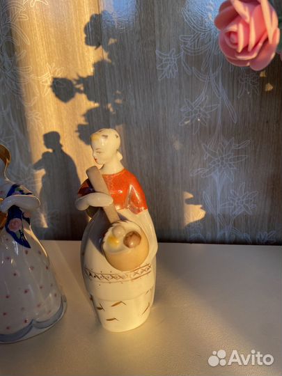 Фарфоровые статуэтки