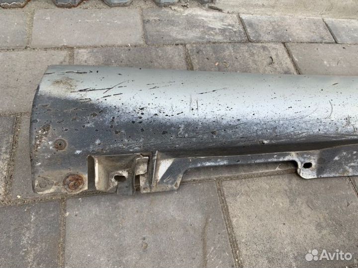 Накладка порога левая Toyota Avensis T250