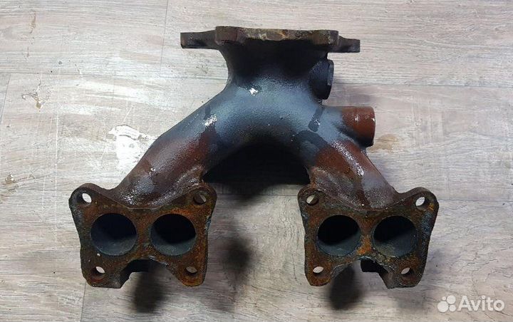 Коллектор выпускной Nissan Almera Classic B10