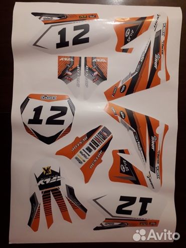 Мотонаклейки