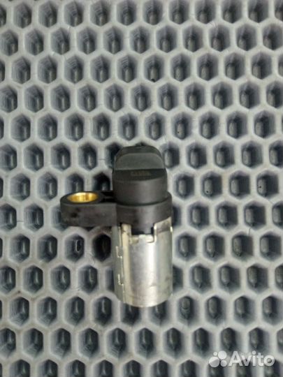 Датчик положения распредвала Subaru Impreza EJ151